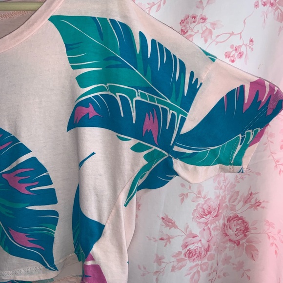 Crop Top - Picture 2 of 3